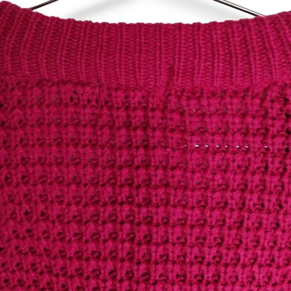 Silver Unicorn Vintage Magenta Pink Waffle Knit V-Neck Sweater Womens Medium NWT - Picture 7 of 8